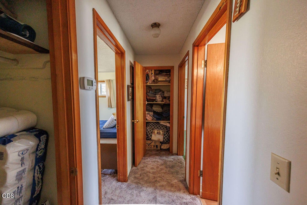 2941 Sylvia Road Medford, OR 97502 - Photo 19 of 34 Gallery Image 19