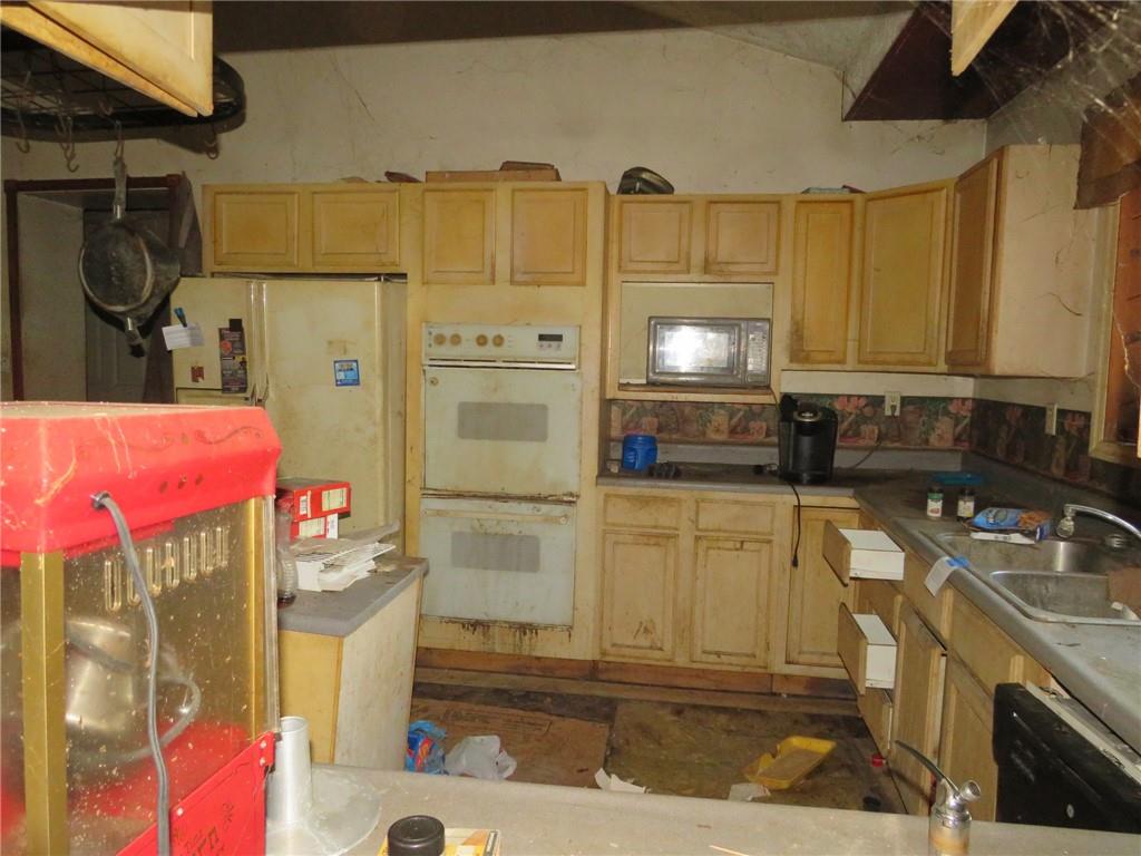 237 Everson Valley Road Connellsville, PA 15425 - Photo 6 of 21