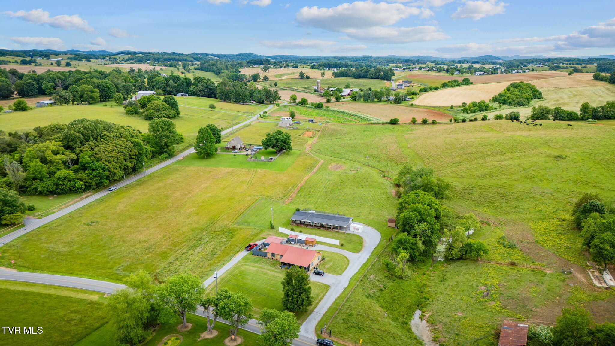 1734 Clear Springs Road Limestone, TN 37681 - Photo 33 of 38 102
