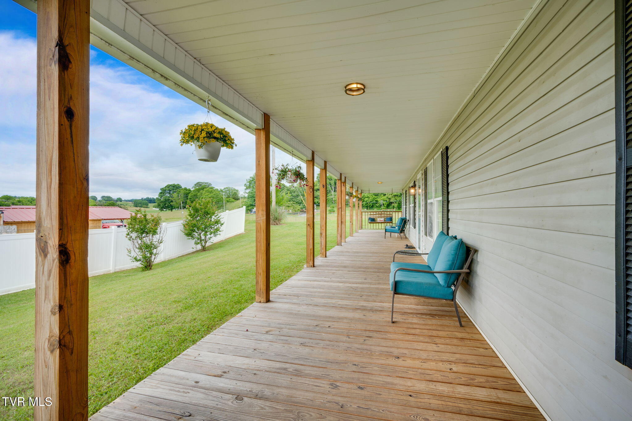 1734 Clear Springs Road Limestone, TN 37681 - Photo 5 of 38 004