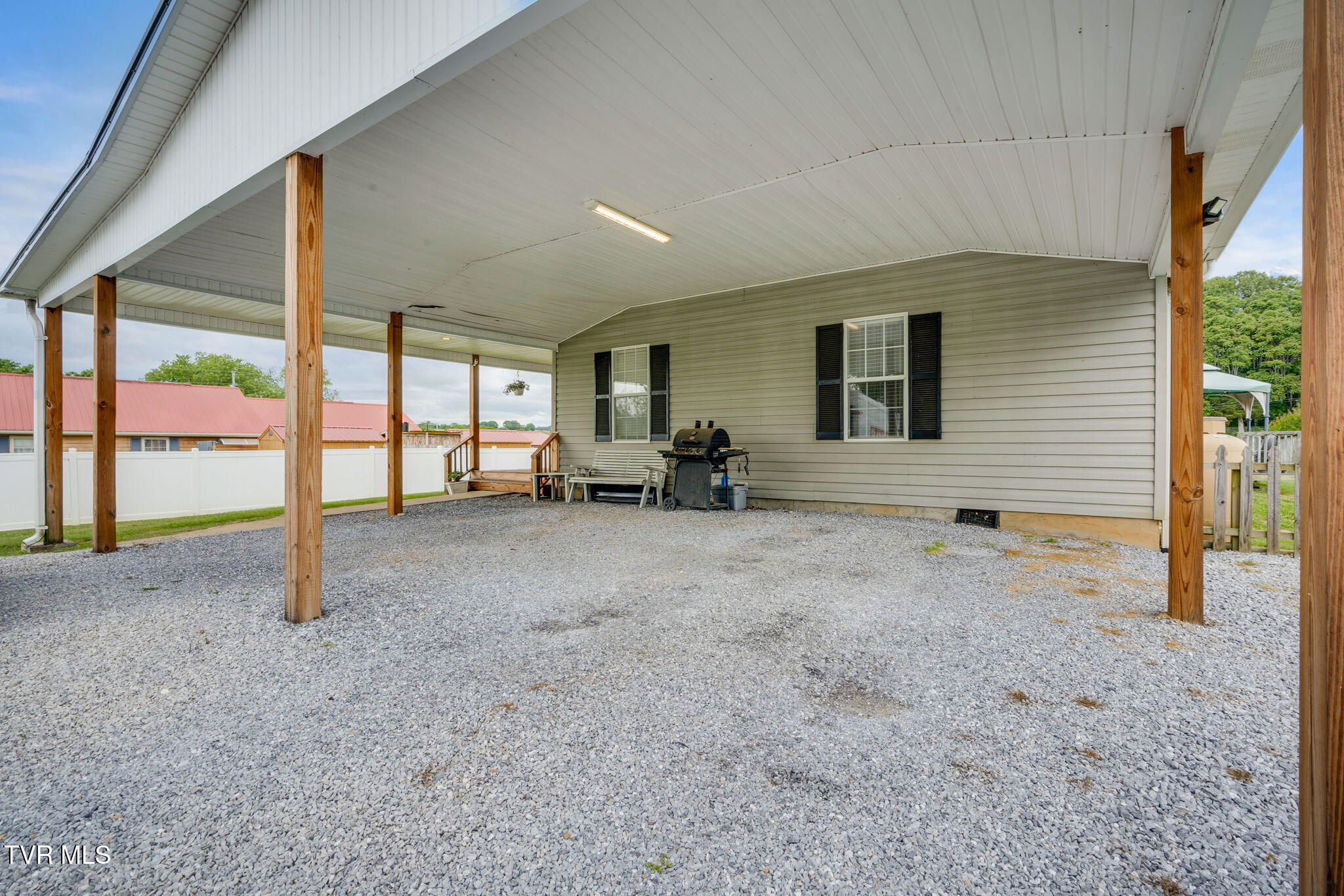 1734 Clear Springs Road Limestone, TN 37681 - Photo 6 of 38 026