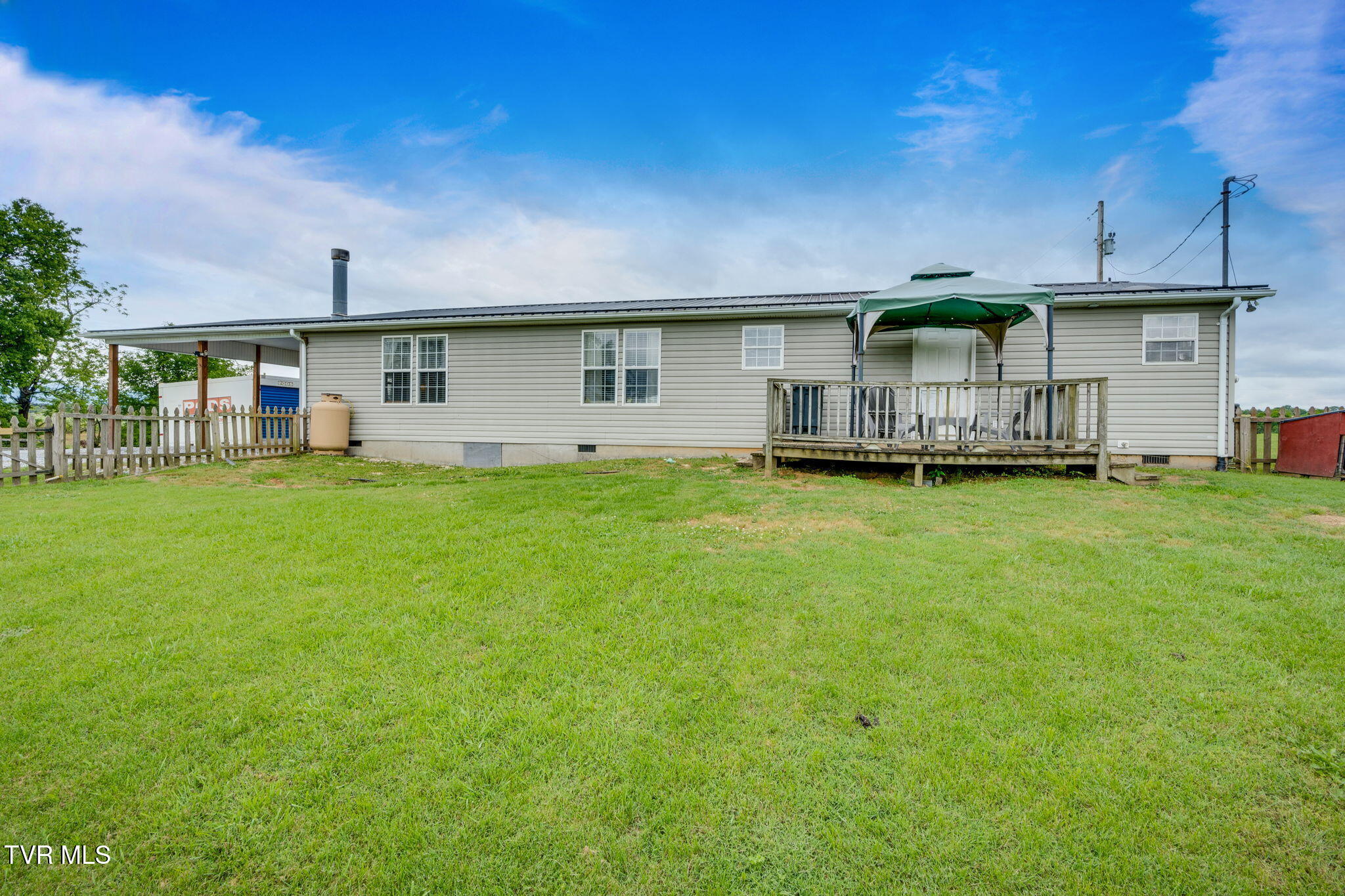 1734 Clear Springs Road Limestone, TN 37681 - Photo 9 of 38 029