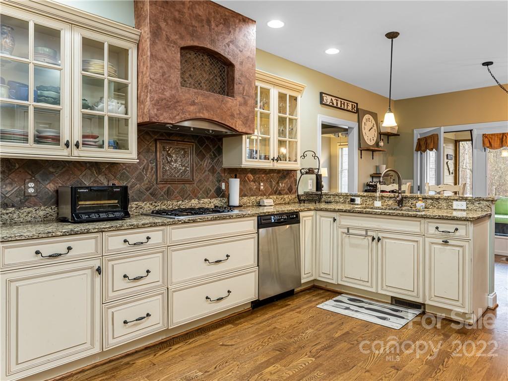 49 Stone House Road Arden, NC 28704 - Photo 18 of 48 Gallery Image 18