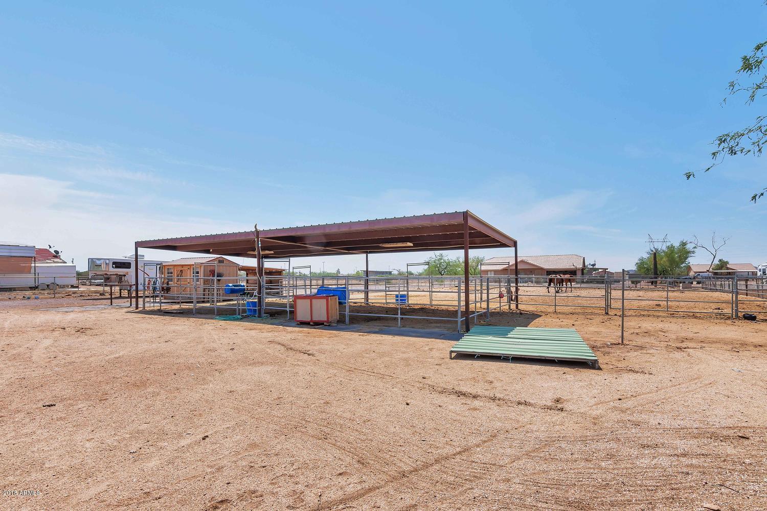 1825 East Joy Ranch Road Phoenix, AZ 85086 - Photo 20 of 22 1825 E Joy Ranch Rd-large-024-24-Backyar