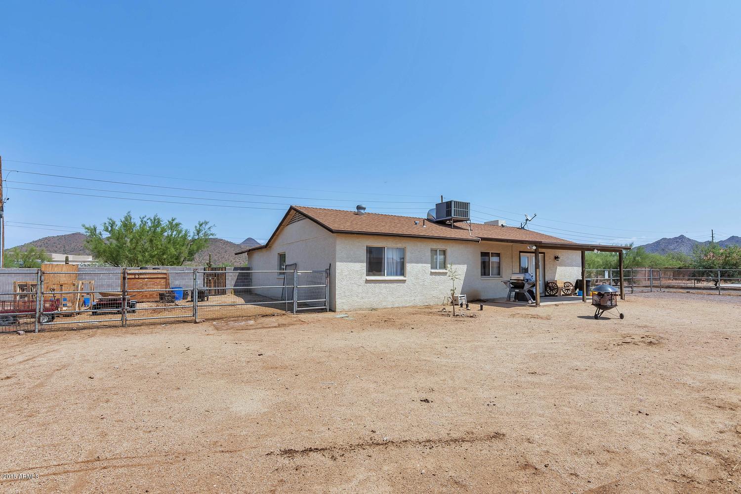 1825 East Joy Ranch Road Phoenix, AZ 85086 - Photo 22 of 22 1825 E Joy Ranch Rd-large-026-17-Backyar