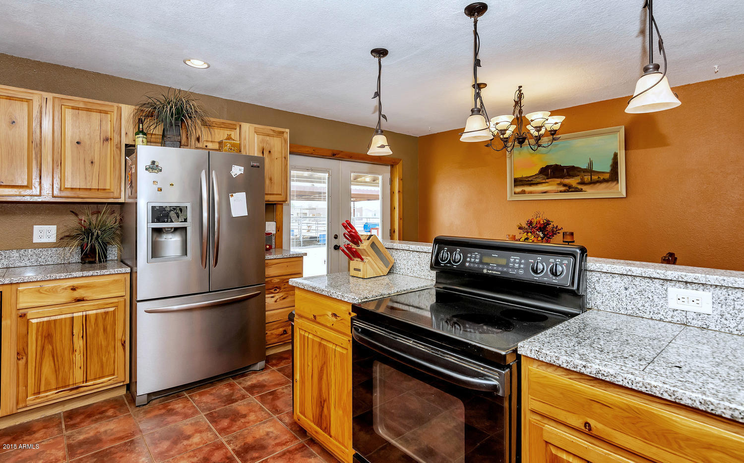 1825 East Joy Ranch Road Phoenix, AZ 85086 - Photo 7 of 22 1825 E Joy Ranch Rd-large-009-21-Kitchen