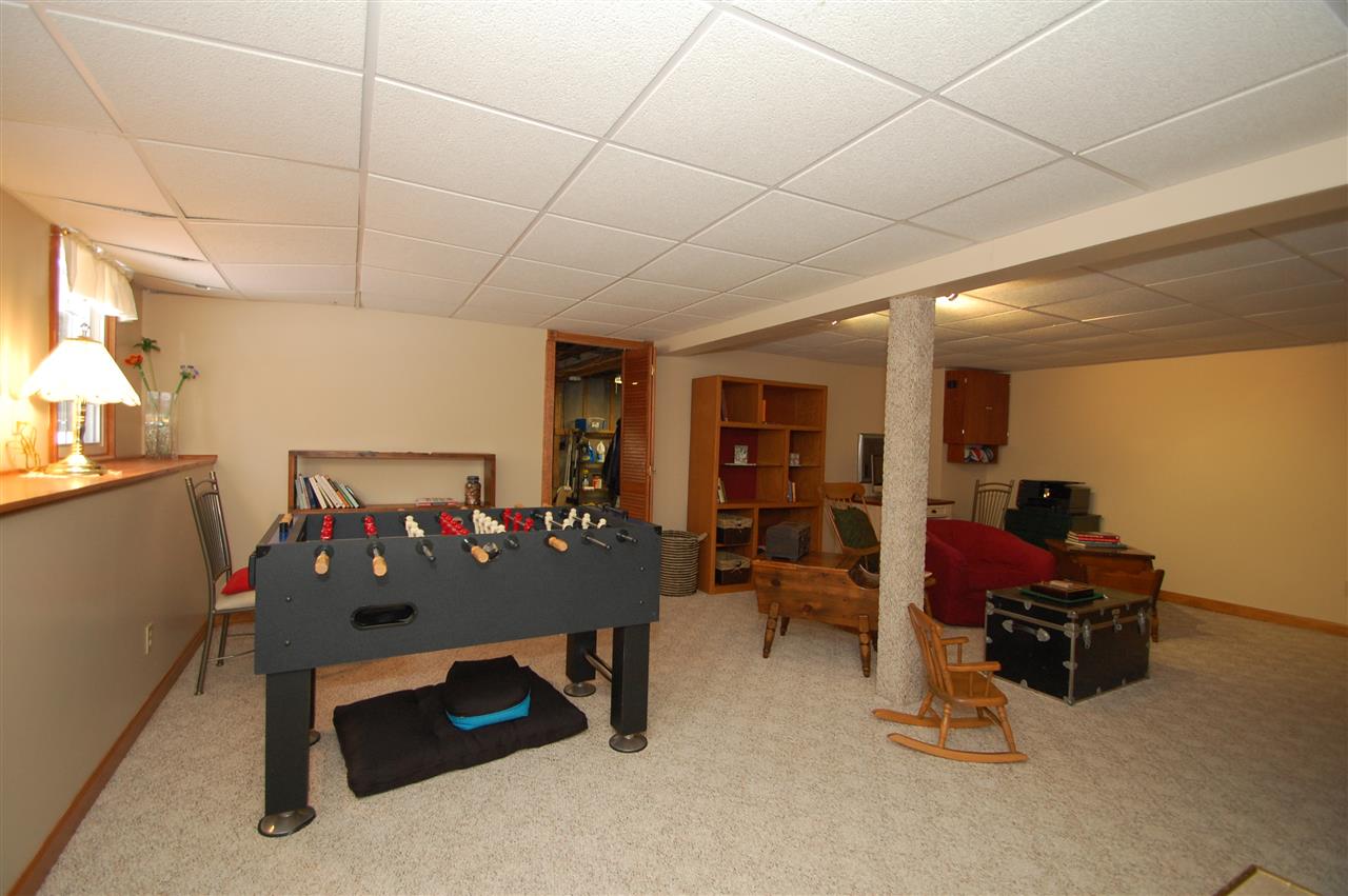 10 Blueberry Hill Road Amherst, NH 03031 - Photo 17 of 19