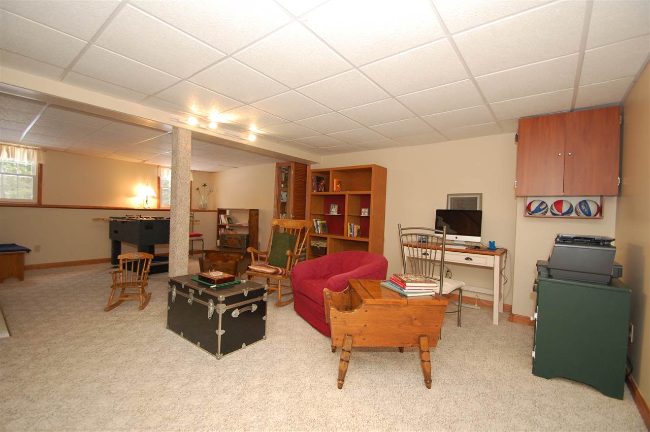 10 Blueberry Hill Road Amherst, NH 03031 - Photo 18 of 19