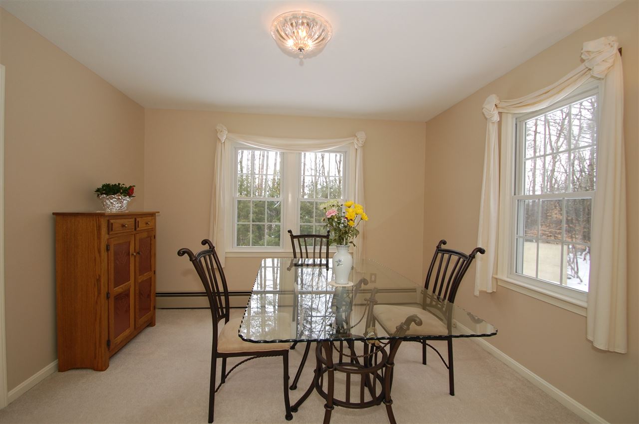 10 Blueberry Hill Road Amherst, NH 03031 - Photo 4 of 19