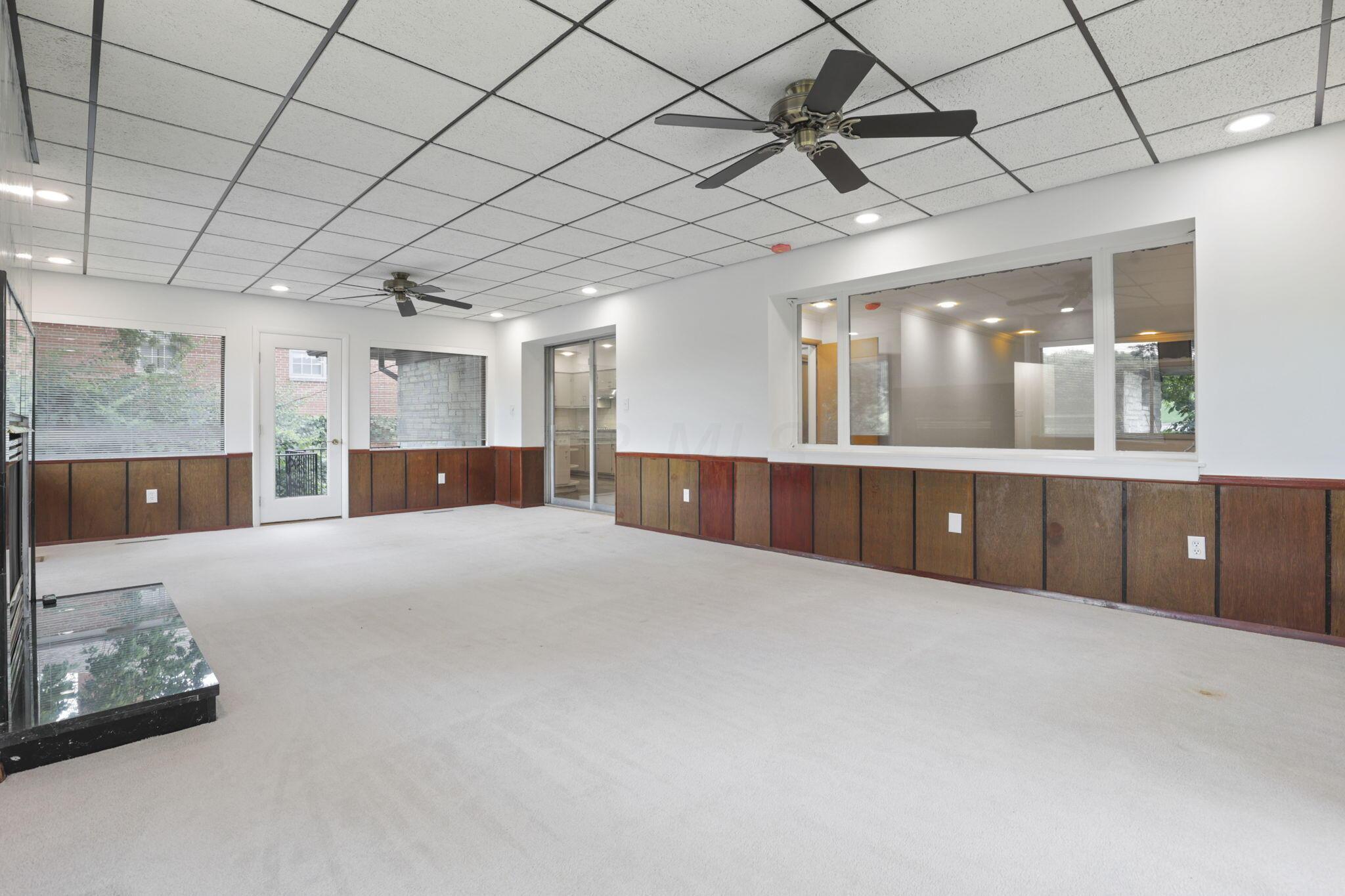 2663 Charing Road, Unit C Columbus, OH 43221 - Photo 7 of 30 23-web-or-mls-0N4A5902