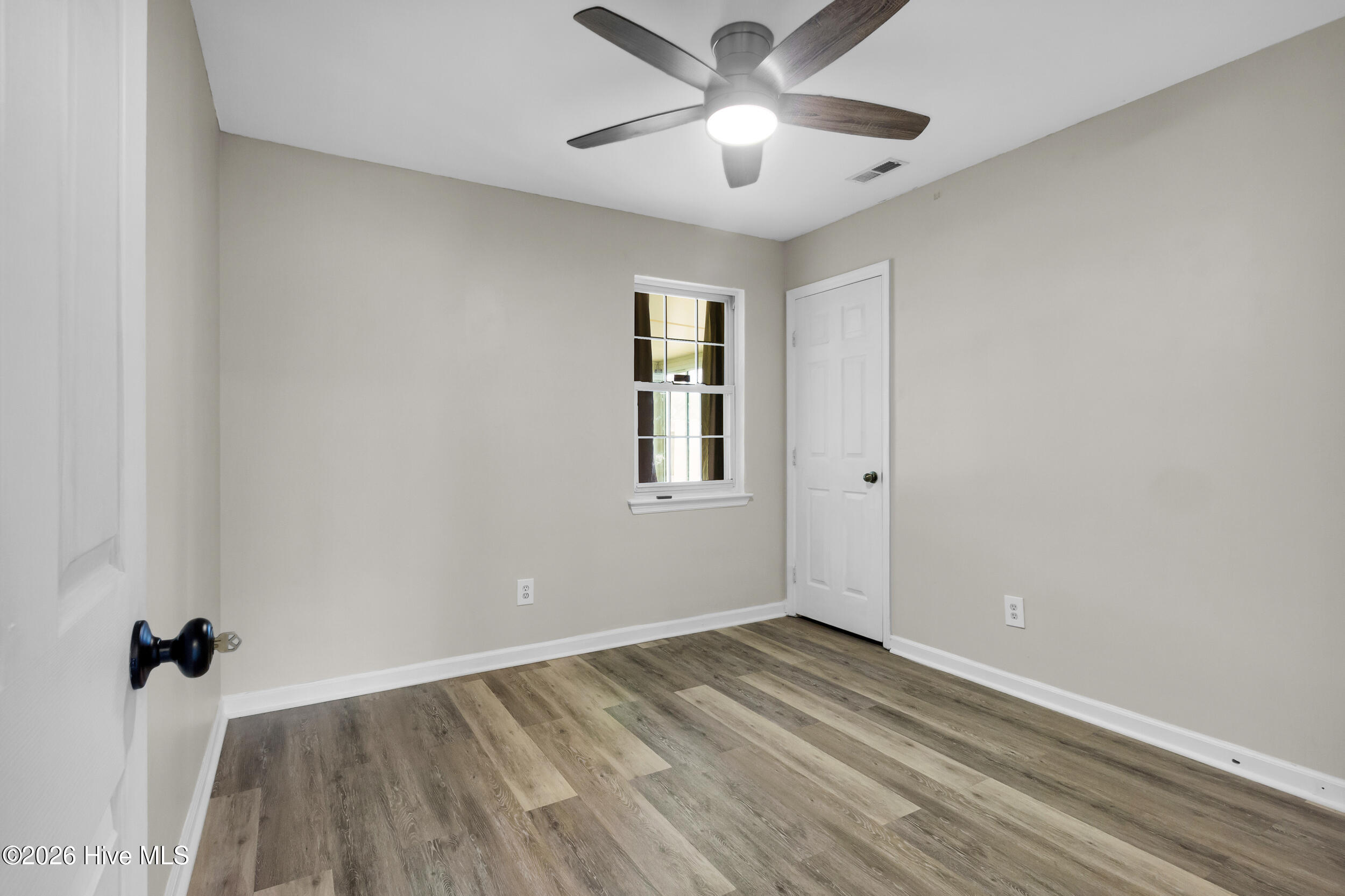 308 Running Road Jacksonville, NC 28546 - Photo 11 of 20 24 (3)