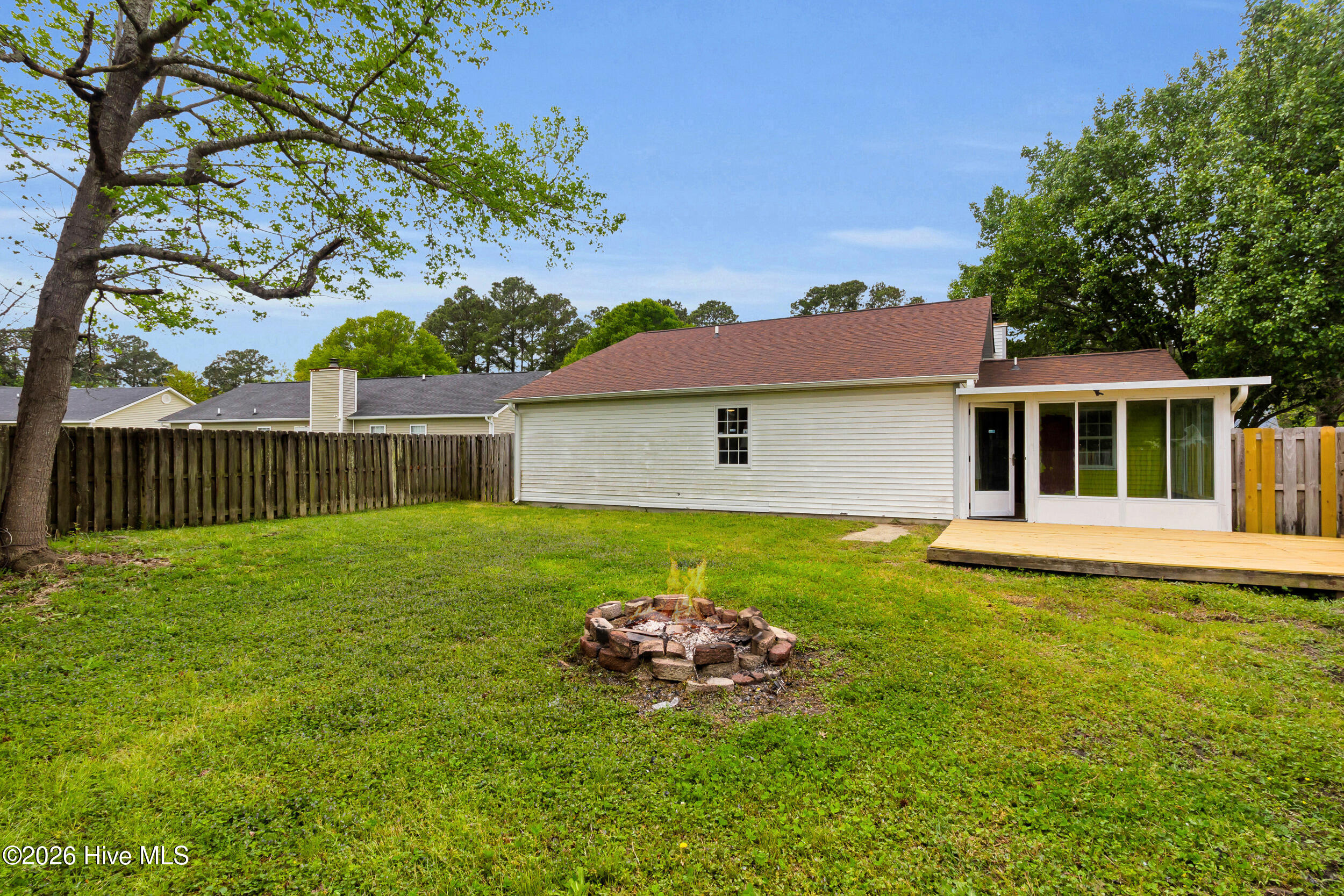 308 Running Road Jacksonville, NC 28546 - Photo 17 of 20 30 (1)