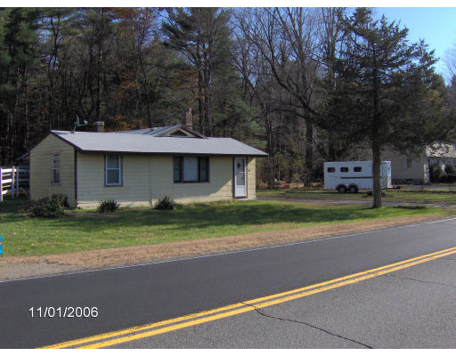 469 Turners Falls Road Montague, MA 01351 - Photo 7 of 8 Gallery Image 7