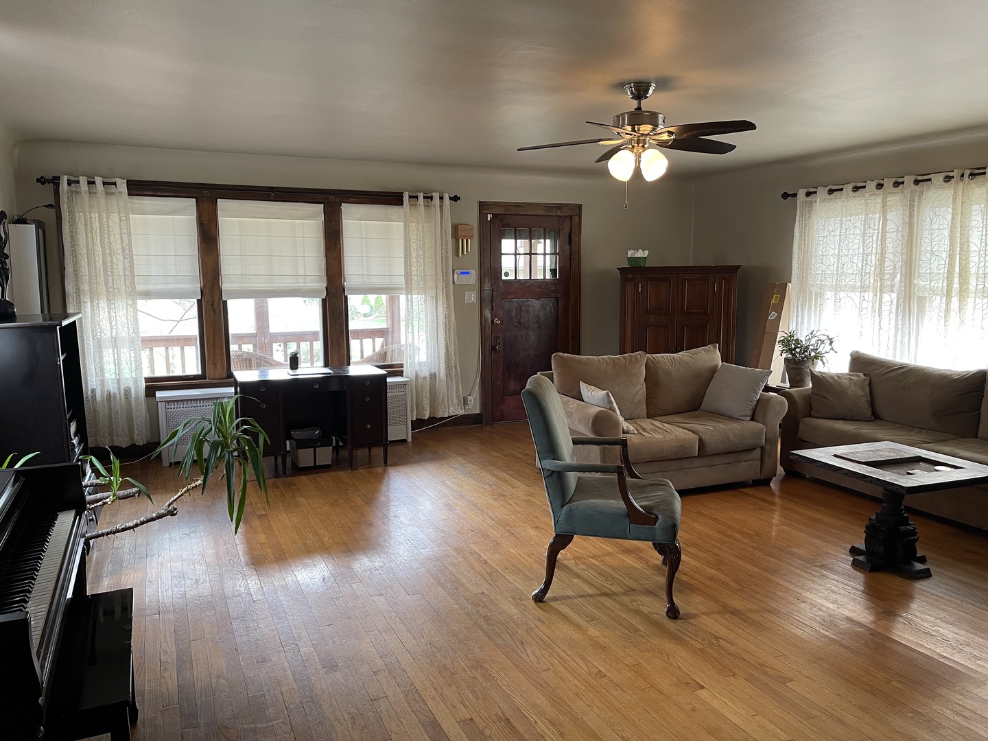 201 West Quincy Street Riverside, IL 60546 - Photo 3 of 11
