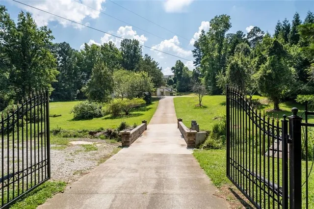 $1,324,000 | 3309 Bethany Bend, Alpharetta, GA 30004