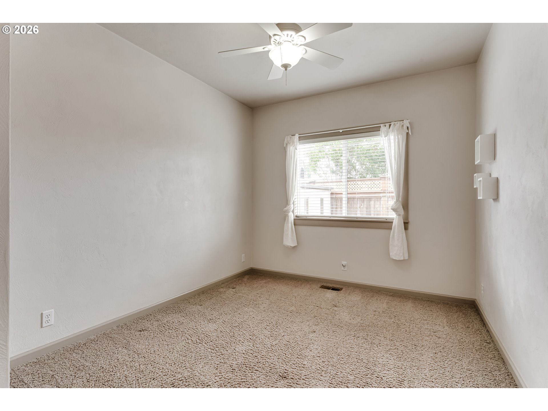 1101 Delrose Court Springfield, OR 97477 - Photo 32 of 48