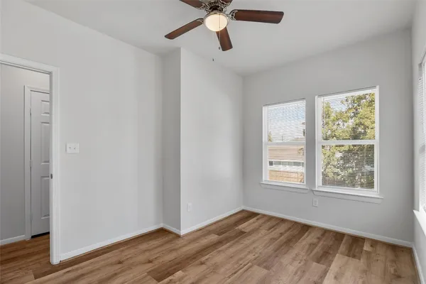 $825 | 4311 Harrisburg Boulevard, Unit 5, Houston, TX 77003