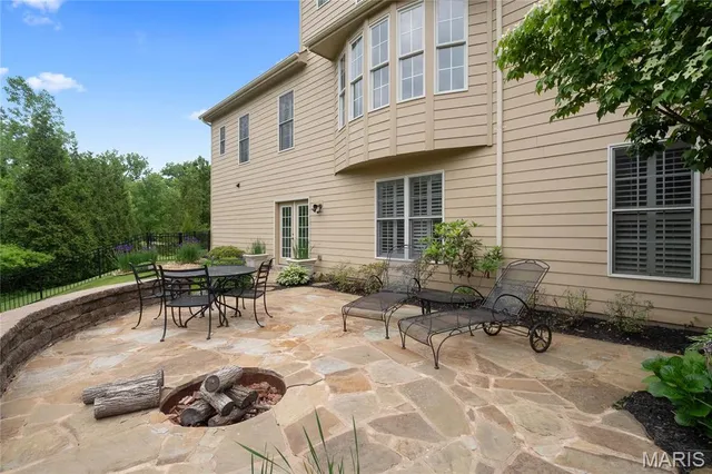 $1,250,000 | 16909 Todd Evan Trail, Chesterfield, MO 63005