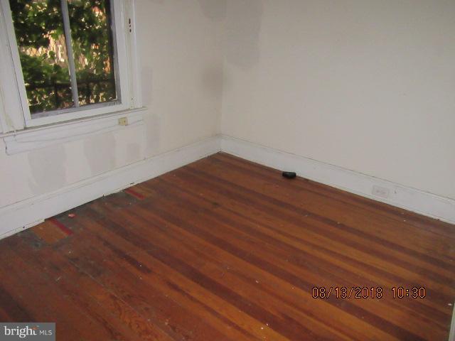 3314 Auchentoroly Terrace Baltimore, MD 21217 - Photo 8 of 13 Bedroom