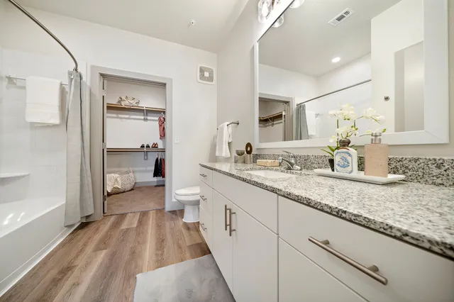 $1,449 | 10485 League Line Road, Unit B1 6307, Conroe, TX 77304