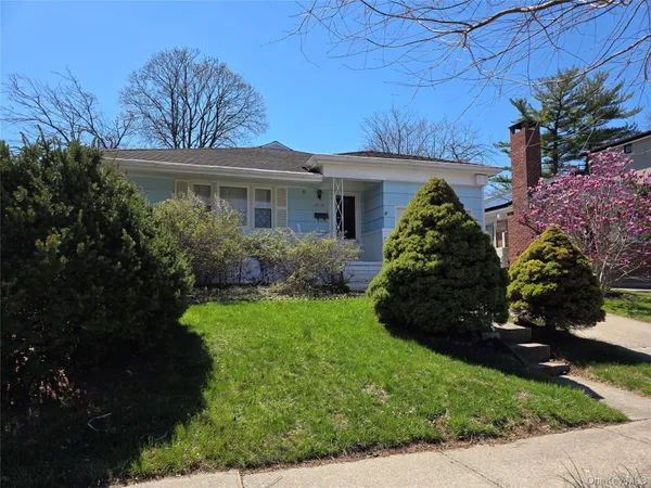 $1,099,000 | 50-50 231st Street | Bayside