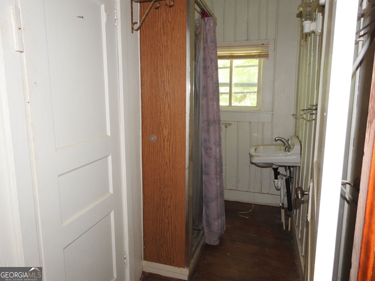 333 Lickskillet Road Epworth, GA 30541 - Photo 28 of 38 a bathroom with a shower and a sink