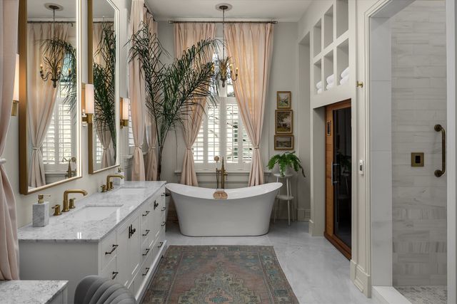 $5,950,000 | 3728 West End Avenue, Nashville, TN 37205