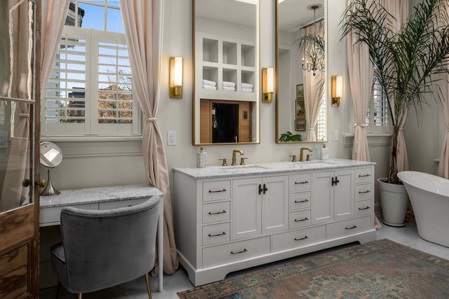 $5,950,000 | 3728 West End Avenue, Nashville, TN 37205