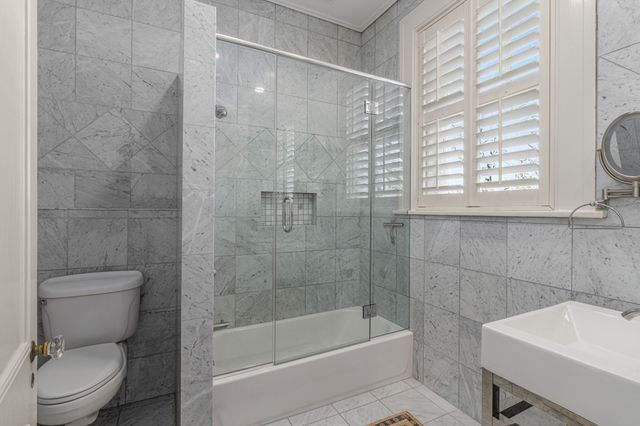 $5,950,000 | 3728 West End Avenue, Nashville, TN 37205