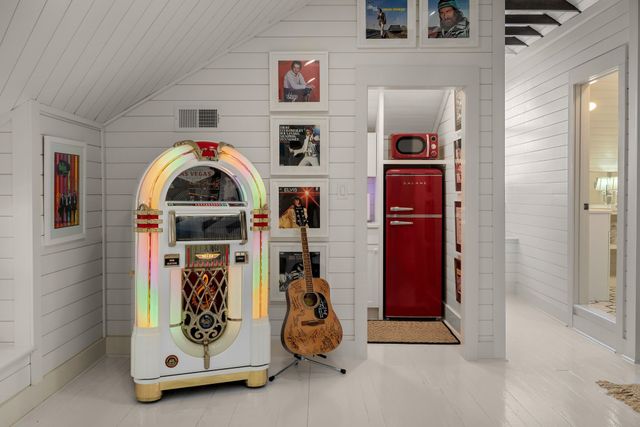 $5,950,000 | 3728 West End Avenue, Nashville, TN 37205