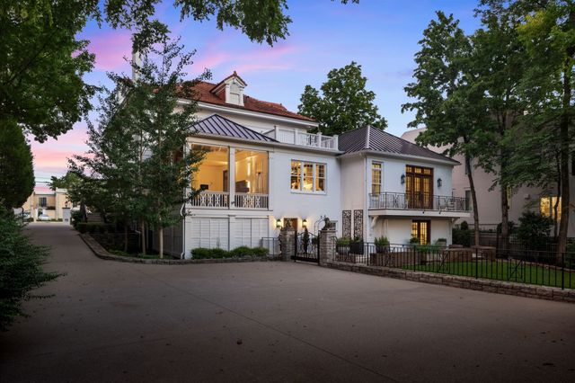 $5,950,000 | 3728 West End Avenue, Nashville, TN 37205