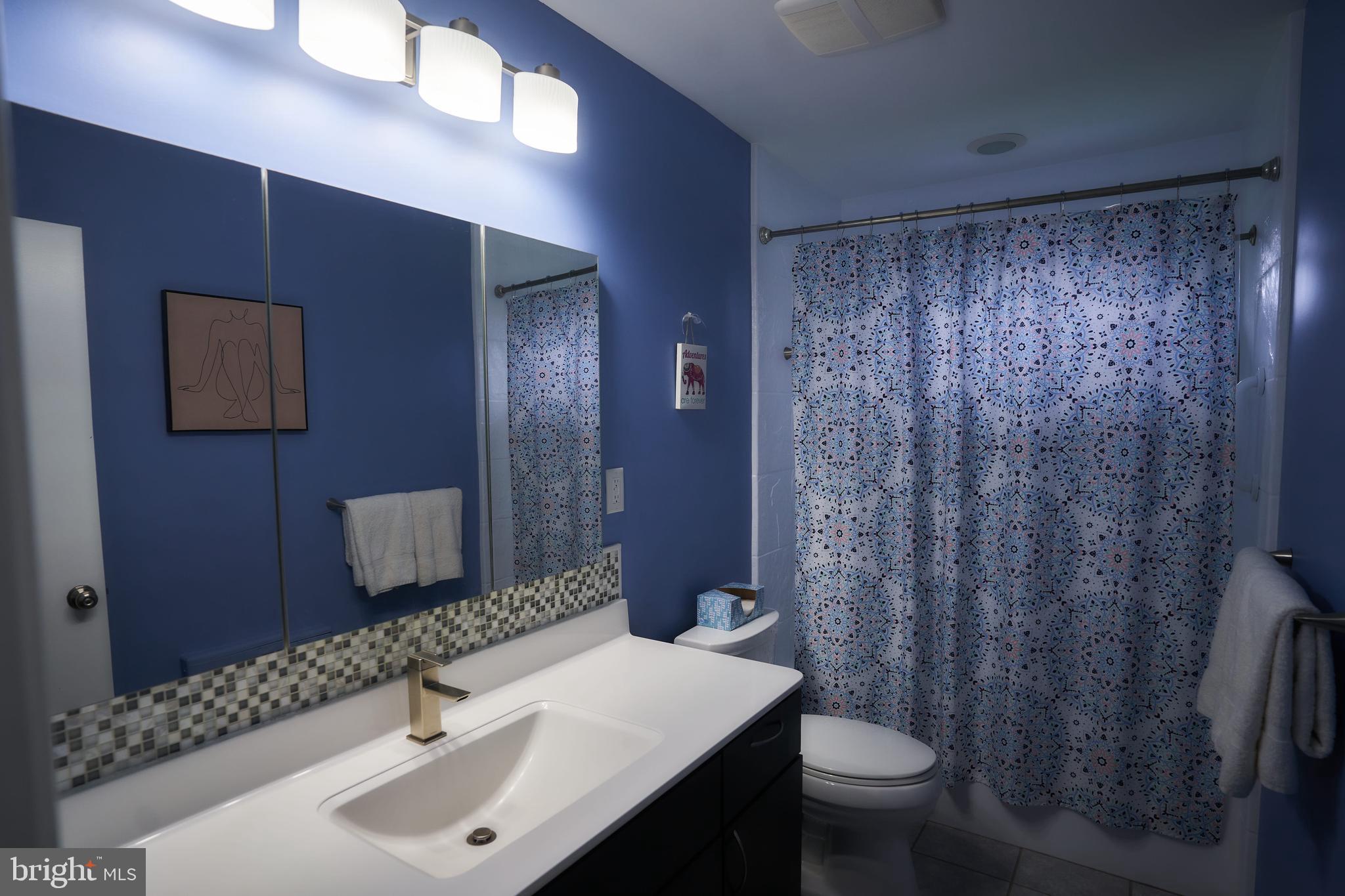 9971 Dungan Road Philadelphia, PA 19115 - Photo 14 of 22 Masterbath