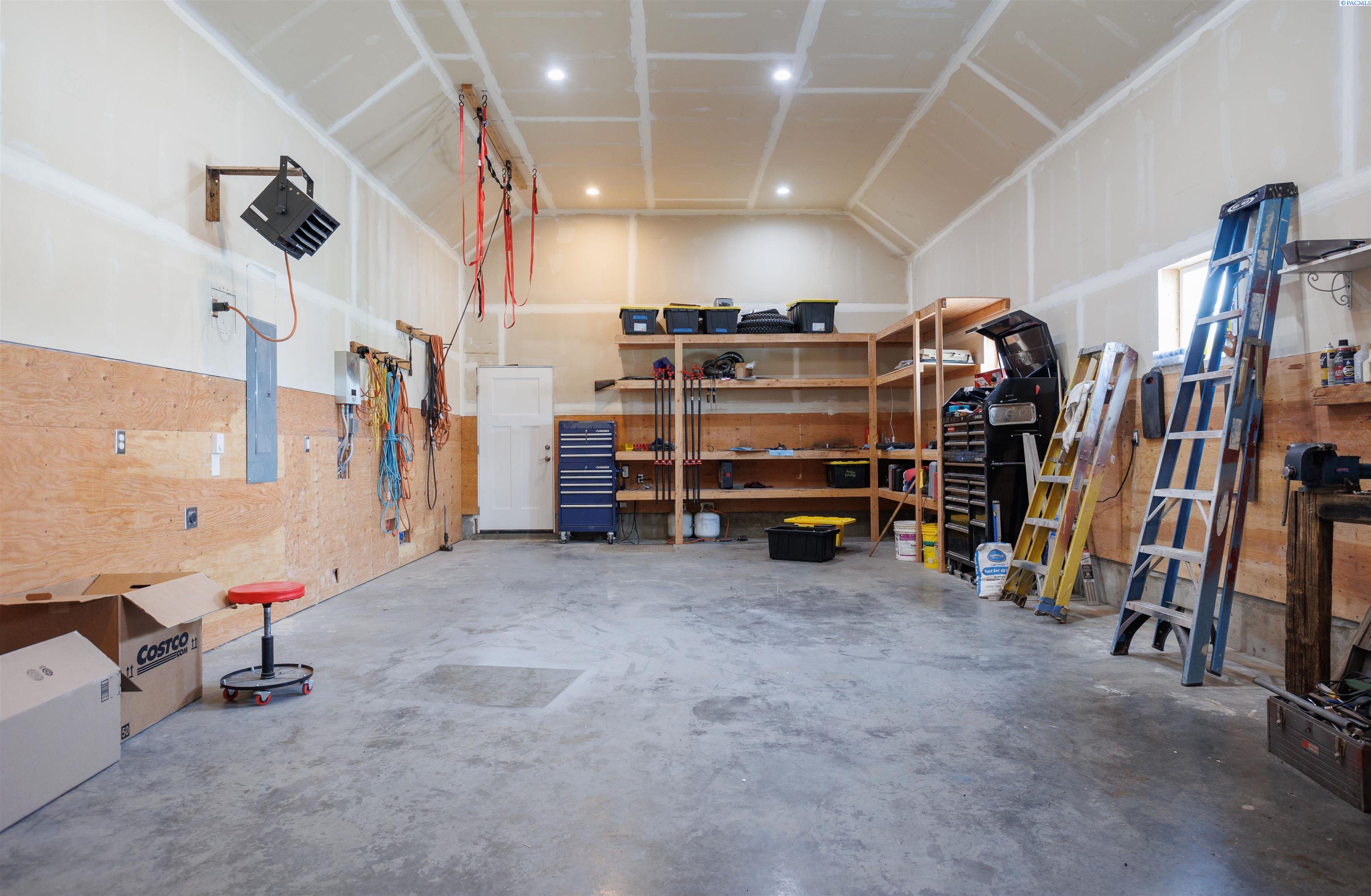 11608 North Griffin Road Grandview, WA 98930 - Photo 36 of 45 Gallery Image 36