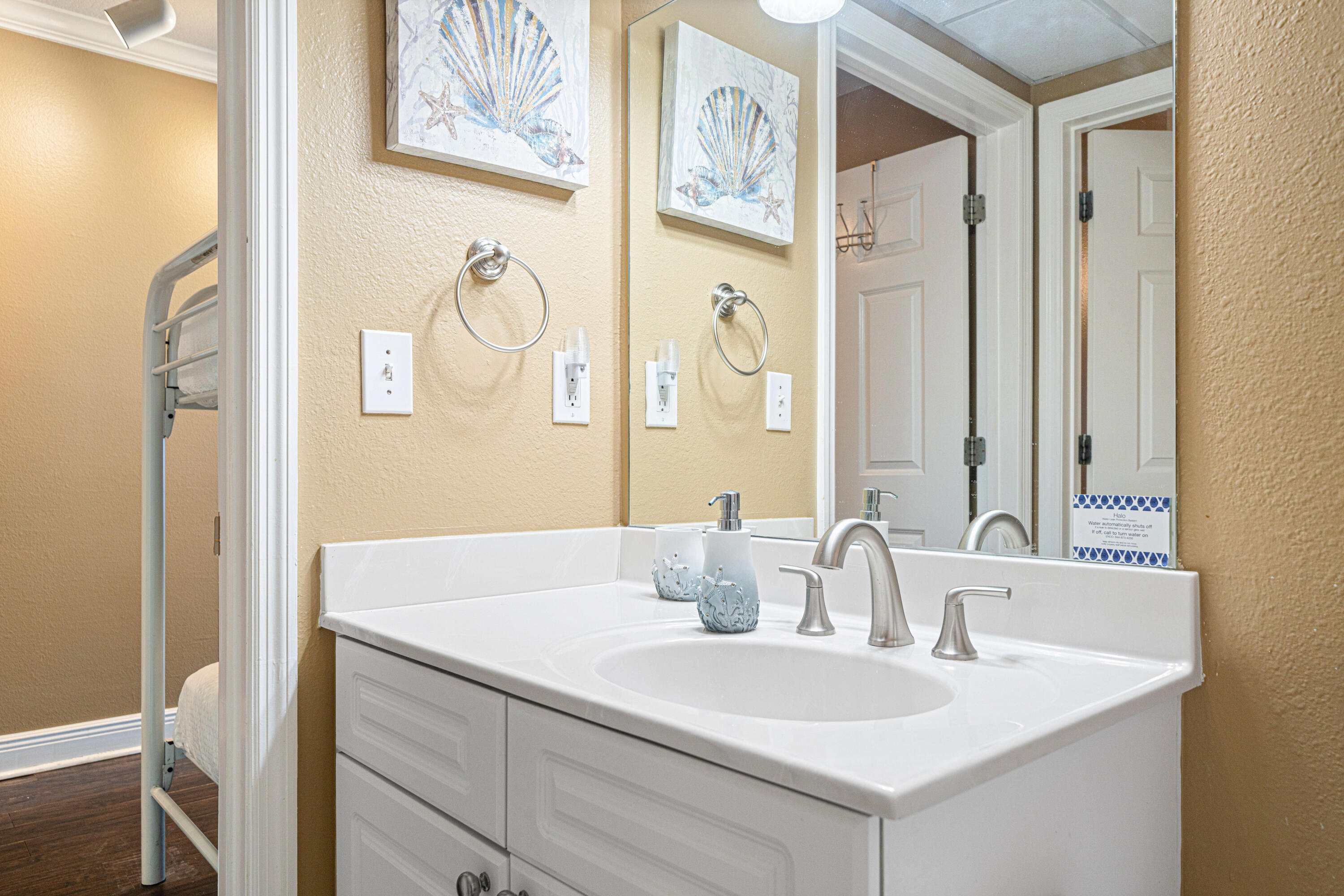 14701 Front Beach Road, Unit 1226 Panama City Beach, FL 32413 - Photo 21 of 32 1226Bath(1)
