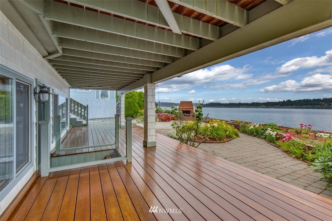 1147 Shore Drive Bremerton, WA 98310 - Photo 4 of 25
