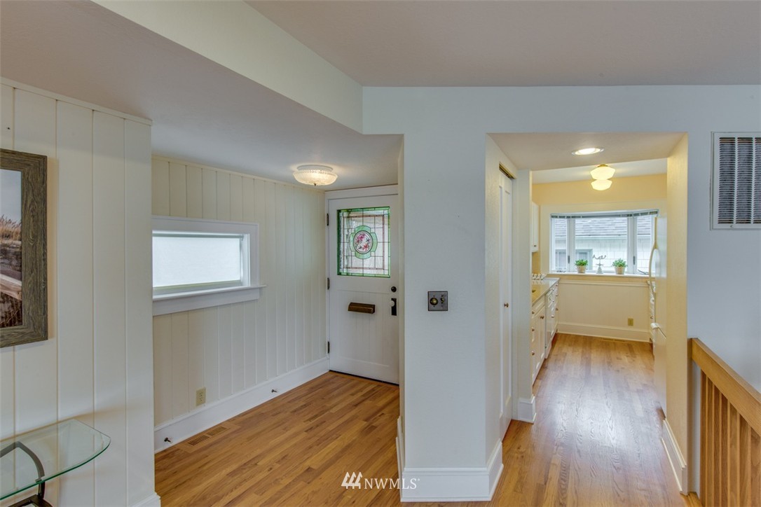 1147 Shore Drive Bremerton, WA 98310 - Photo 8 of 25