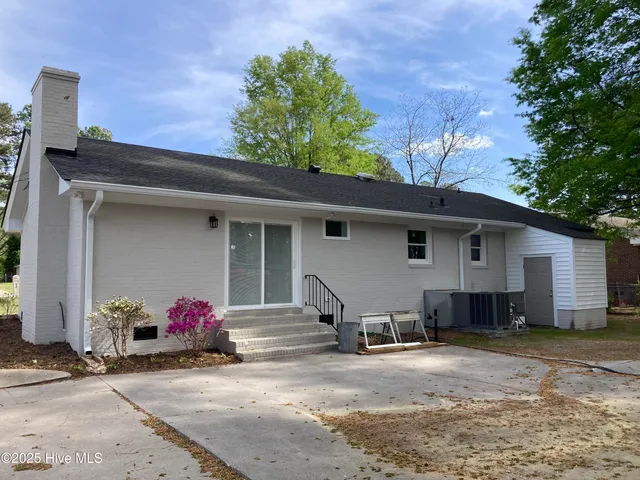 $295,000 | 1709 Westwood Avenue West, Wilson, NC 27893