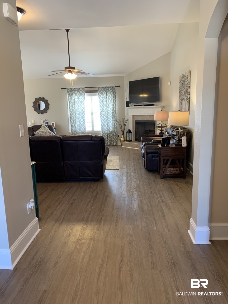 10899 Roanoke Loop Daphne, AL 36526 - Photo 4 of 25