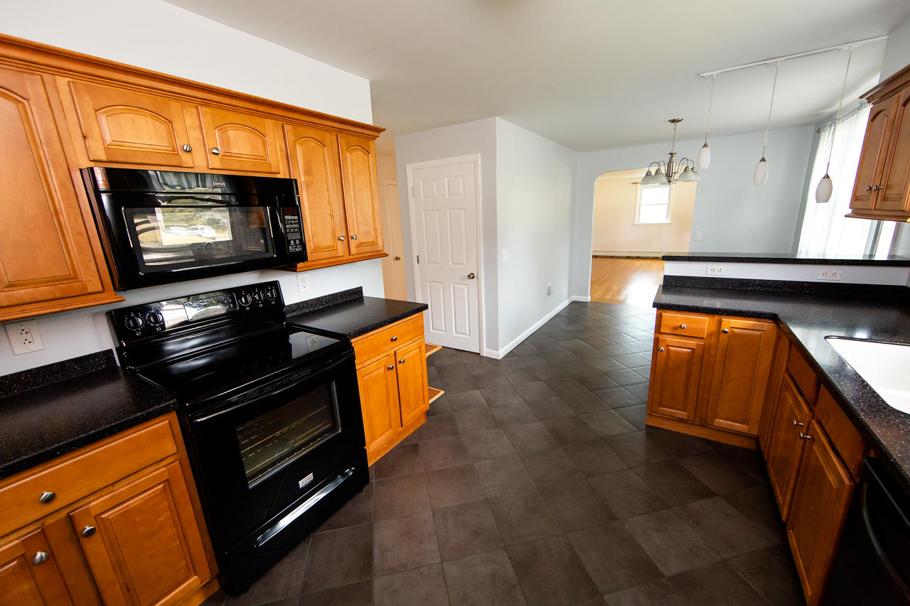 1087 Main Street Bangor, ME 04401 - Photo 10 of 25 1087_MainStreet_10