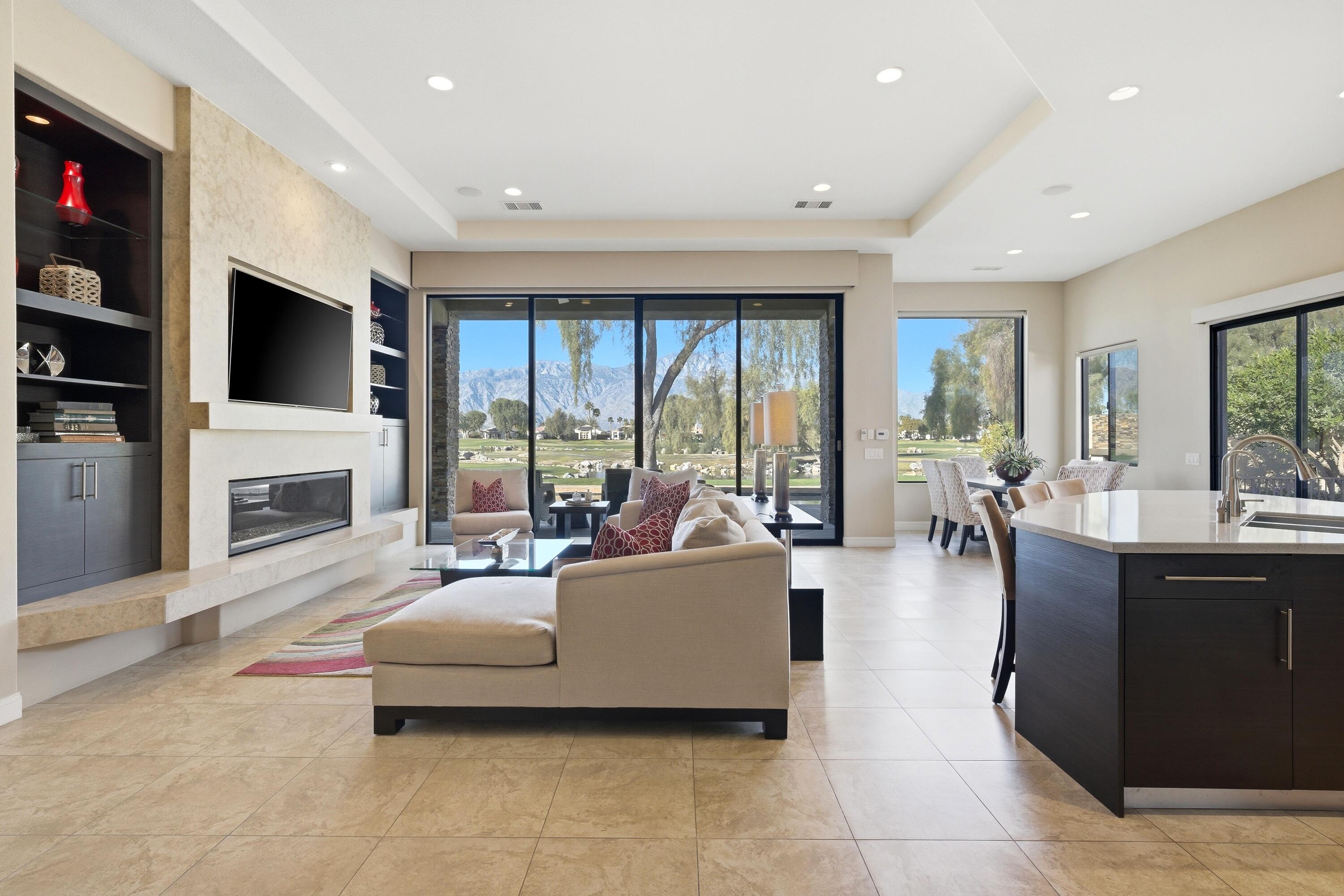 33 Vía Las Flores Rancho Mirage, CA 92270 - Photo 11 of 50 Photo-29