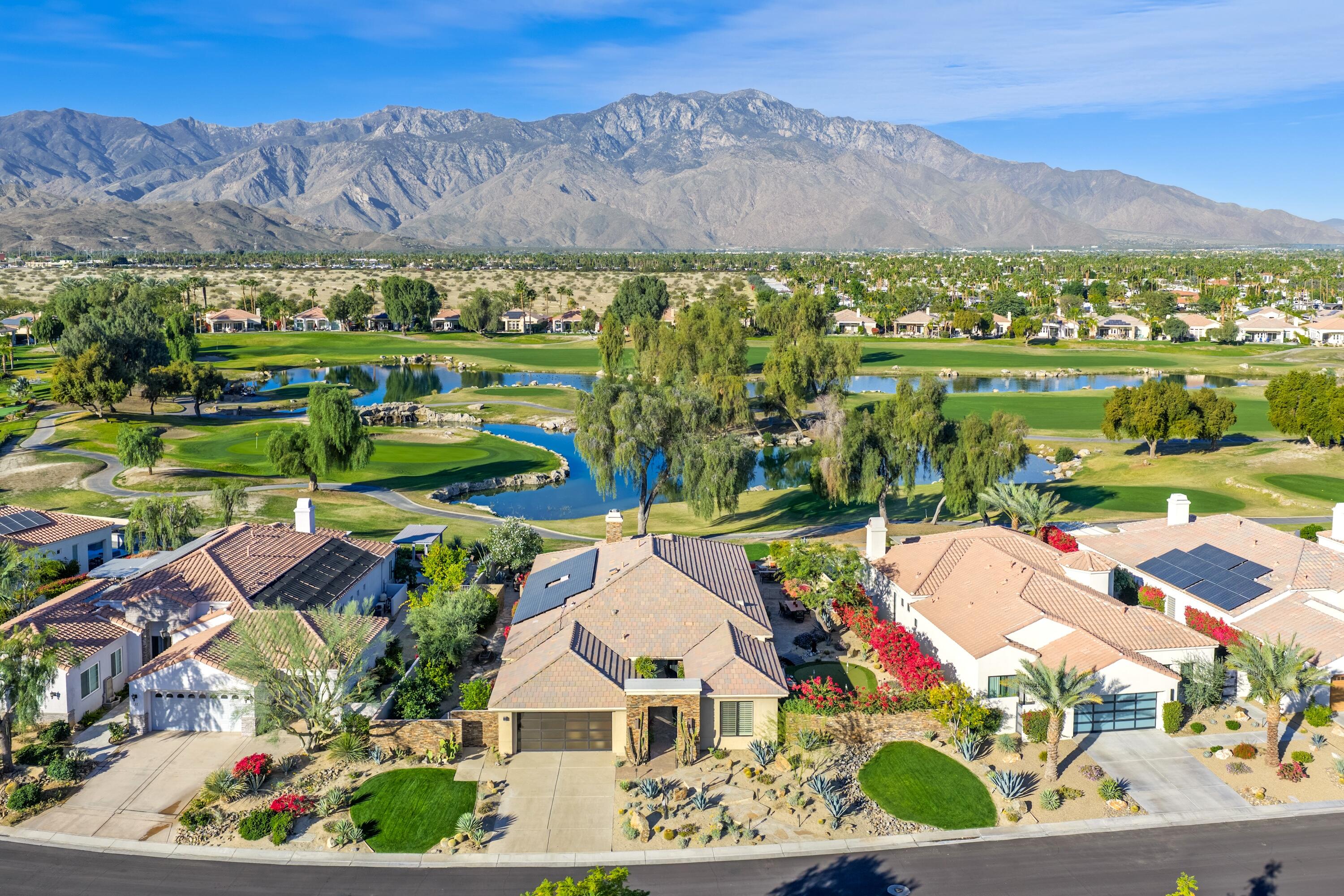 33 Vía Las Flores Rancho Mirage, CA 92270 - Photo 47 of 50 Photo-4