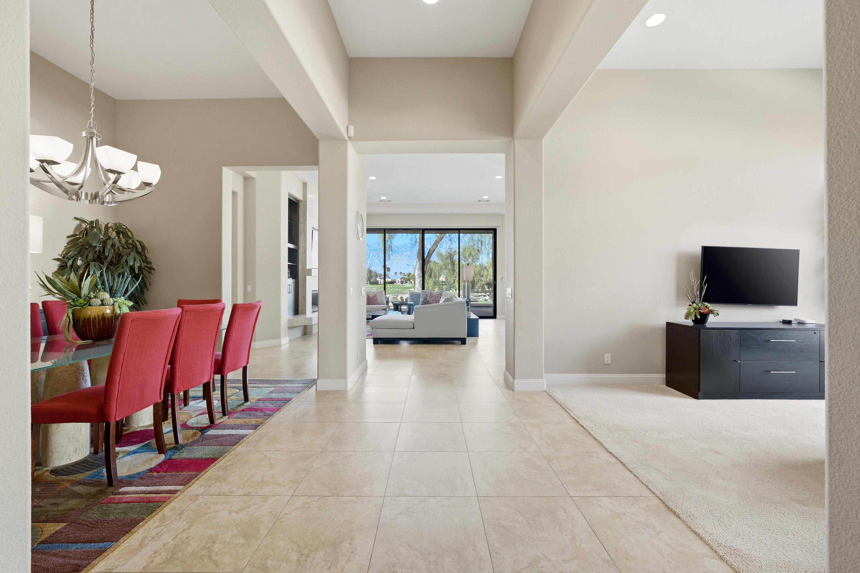 33 Vía Las Flores Rancho Mirage, CA 92270 - Photo 8 of 50 Photo-28