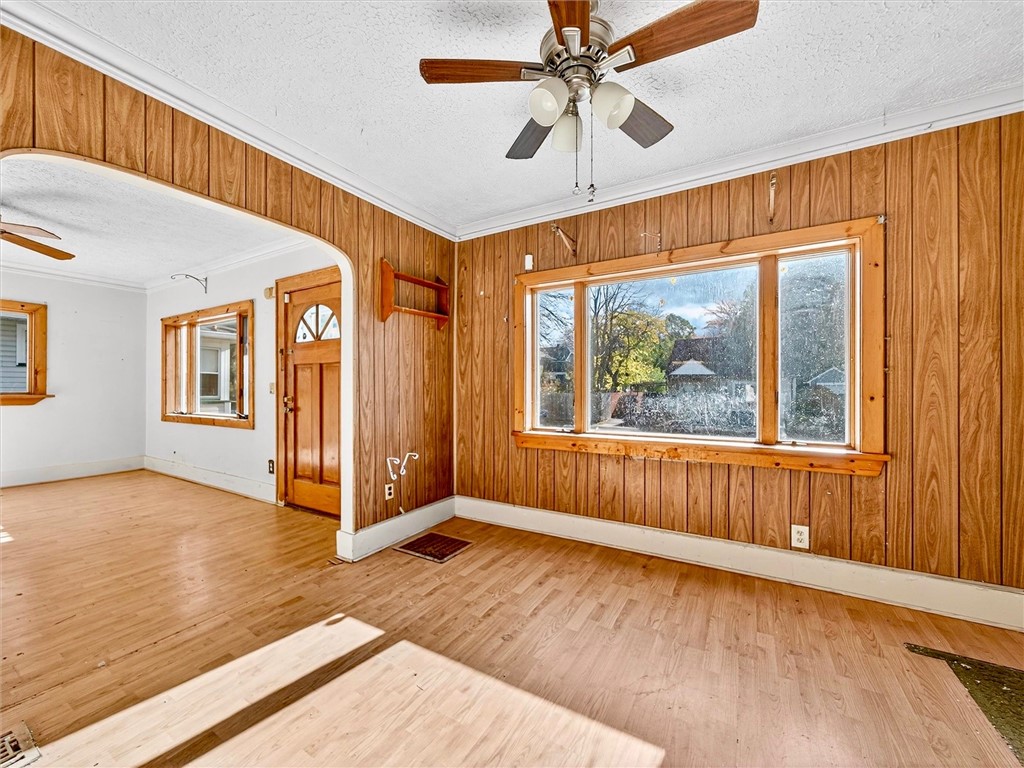 28 Penrose Street Rochester, NY 14612 - Photo 11 of 42