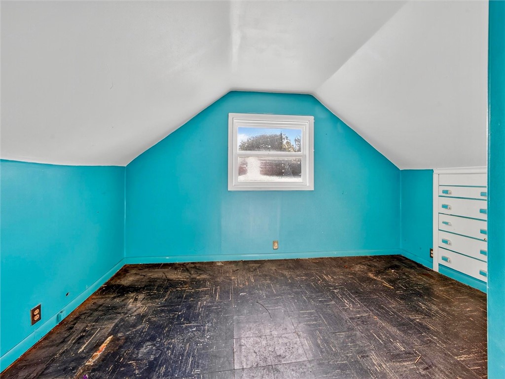 28 Penrose Street Rochester, NY 14612 - Photo 25 of 42 Second floor bedroom 2