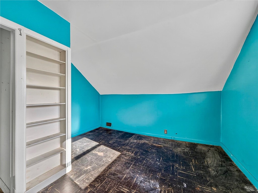 28 Penrose Street Rochester, NY 14612 - Photo 27 of 42 Second floor bedroom 2