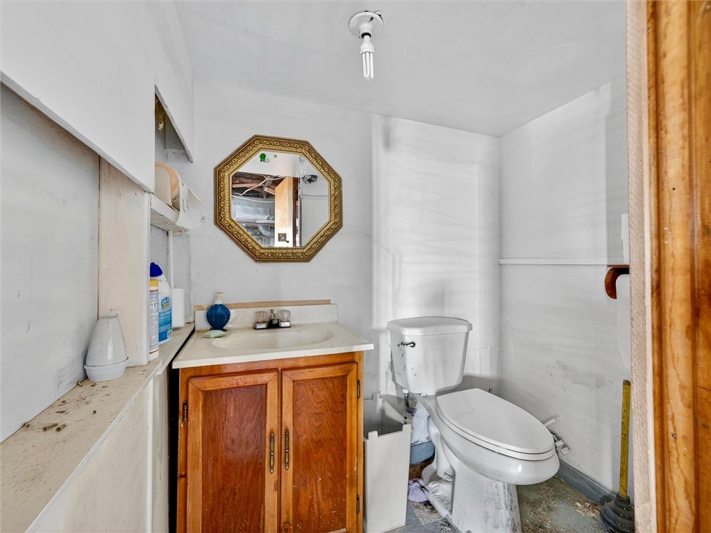 28 Penrose Street Rochester, NY 14612 - Photo 30 of 42 Half bath in the basement