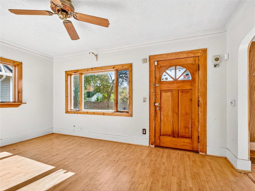 28 Penrose Street Rochester, NY 14612 - Photo 8 of 42