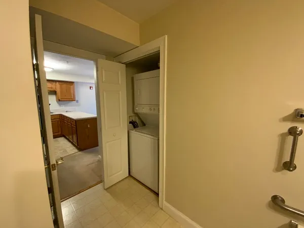 $234,000 | 23 Greenleaves Drive, Unit 105, Amherst, MA 01002