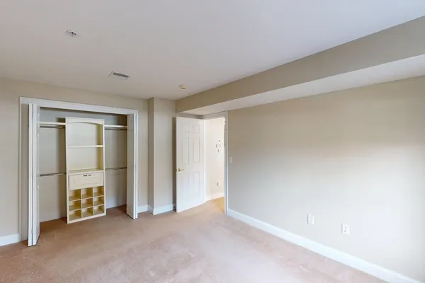 $234,000 | 23 Greenleaves Drive, Unit 105, Amherst, MA 01002