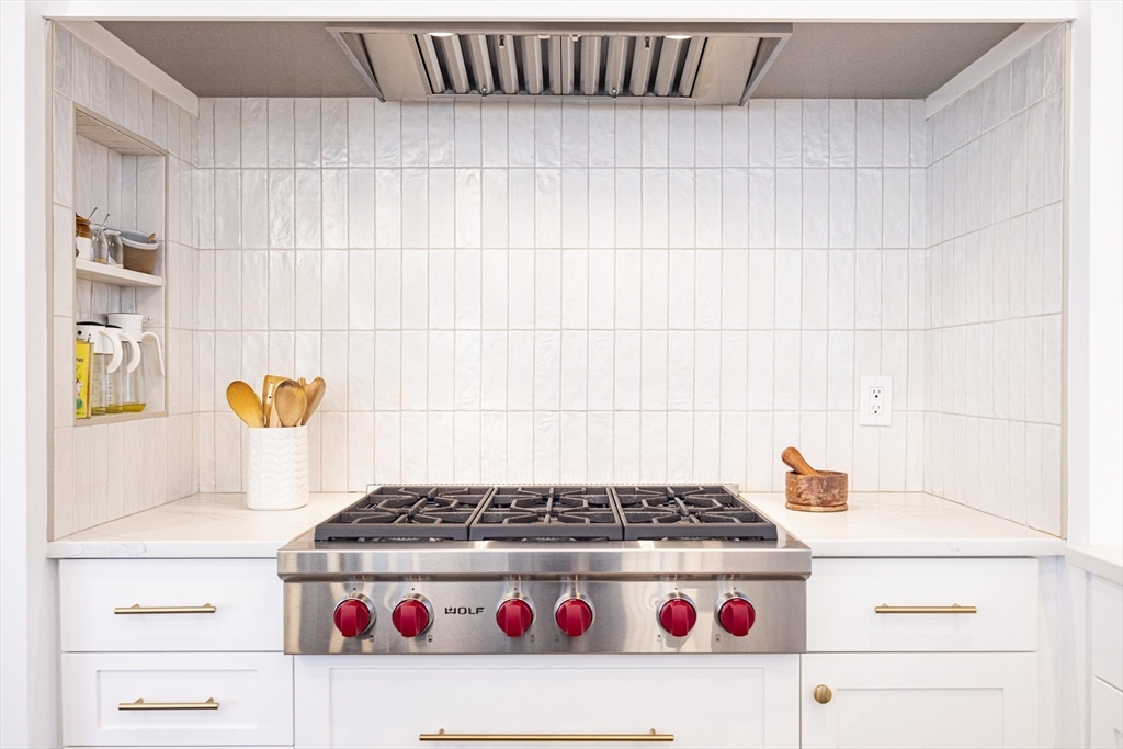 22 Eaton Road Needham, MA 02492 - Photo 11 of 36